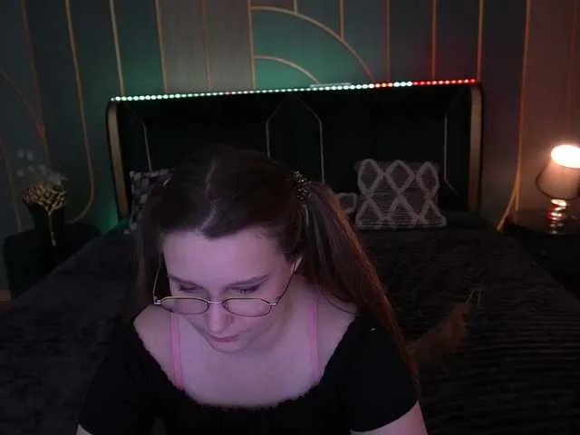 MagikPeachh on BongaCams