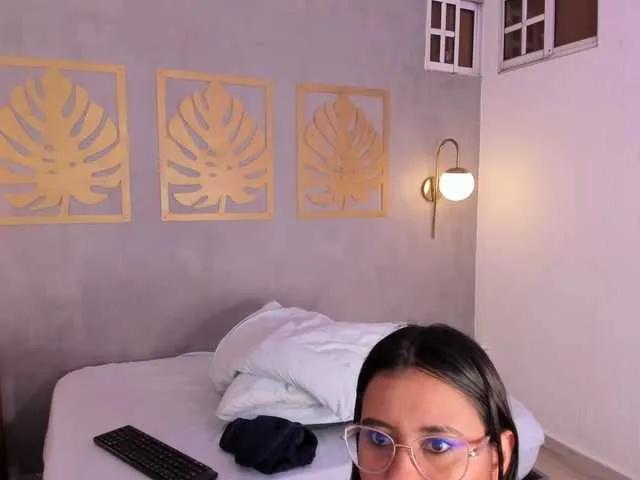 Offline majo-rose on BongaCams