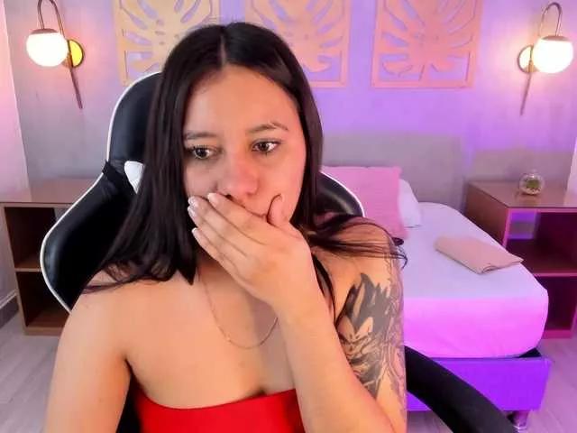 Offline majo-rose on BongaCams