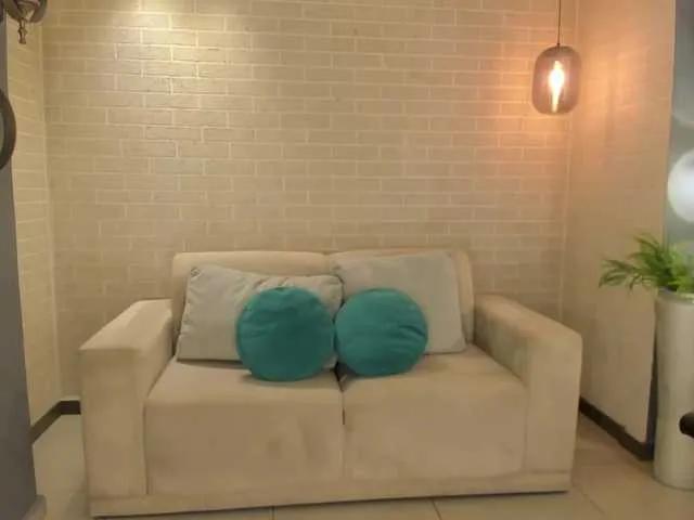 Offline MariaHerrera on BongaCams