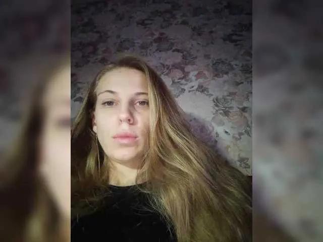 Freechat Marina-9819 on BongaCams