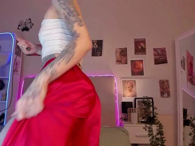 Offline MaryJaness on BongaCams