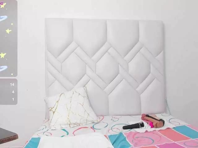 Freechat MatureNewbie on BongaCams