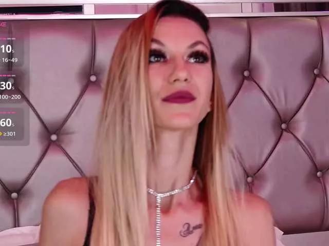 Freechat MayaHale on BongaCams