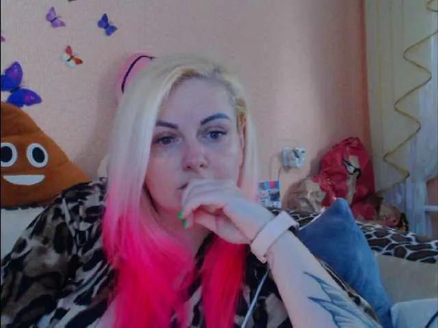 melek-7250 on BongaCams 