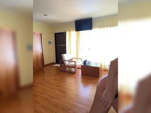 Freechat meow-777 on BongaCams