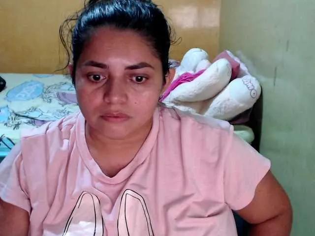 Offline mia-naughty on BongaCams