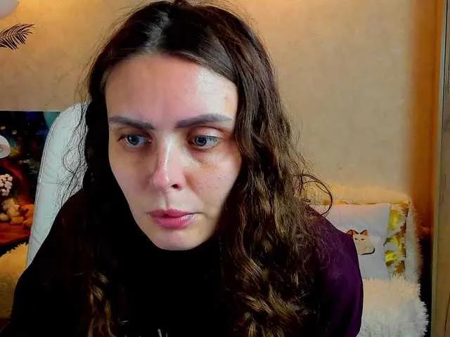 Freechat miagrantes on BongaCams