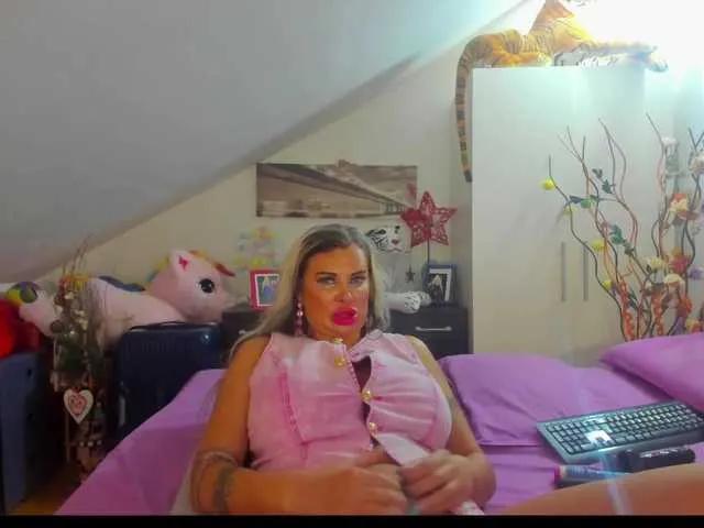 Offline MichelaRosa on BongaCams