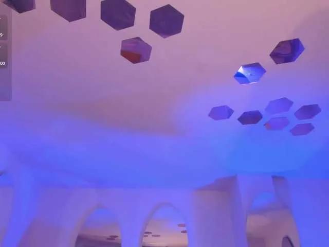 Freechat MilaLawrence on BongaCams