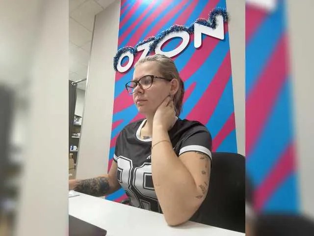 Freechat mIrindAcam on BongaCams