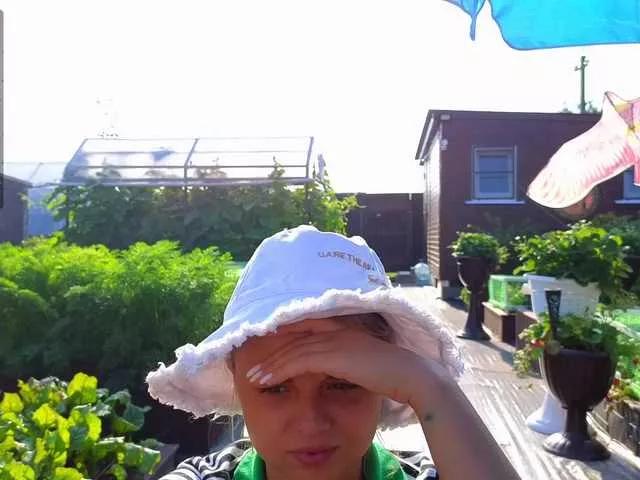 Offline misss-vikki on BongaCams