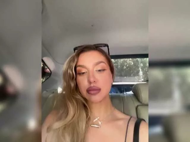 Offline MistressX555 on BongaCams