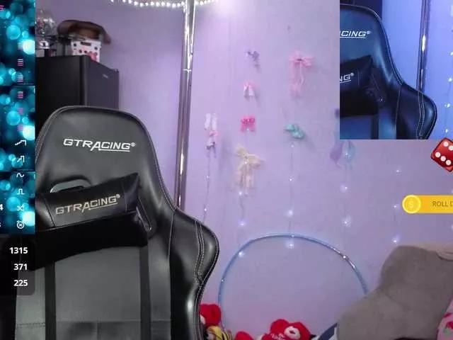 Mocha17 on BongaCams