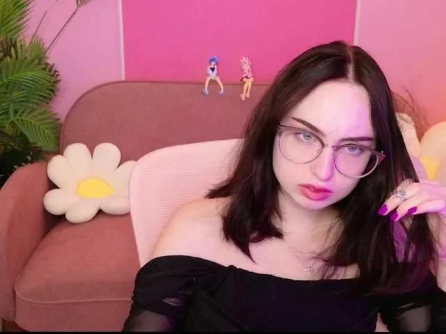 Offline MonikaCarter on BongaCams