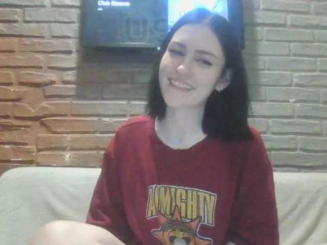 Offline Moonlitmiragea on BongaCams