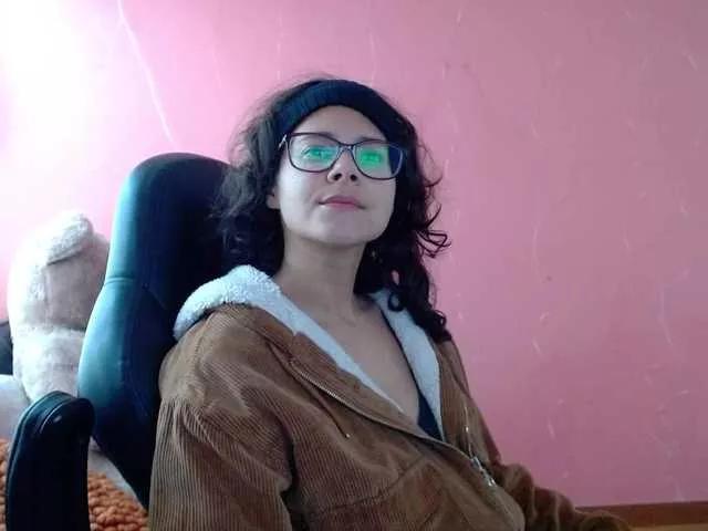 Offline morahaze on BongaCams