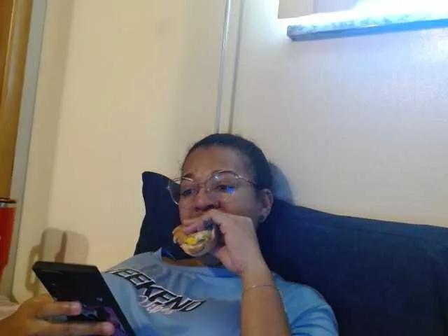 Offline Moranguh on BongaCams