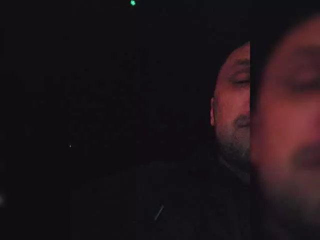 Offline Motopara on BongaCams