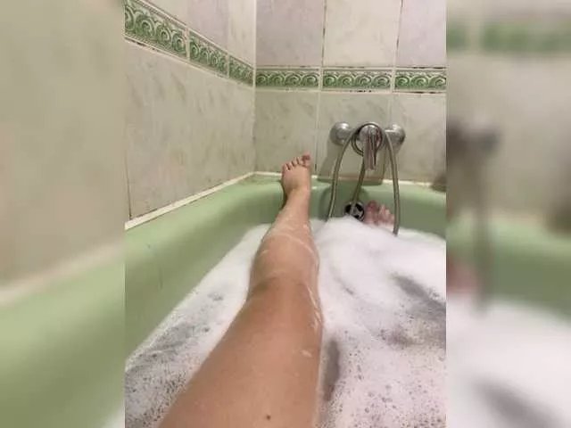 Offline Nadin-03 on BongaCams