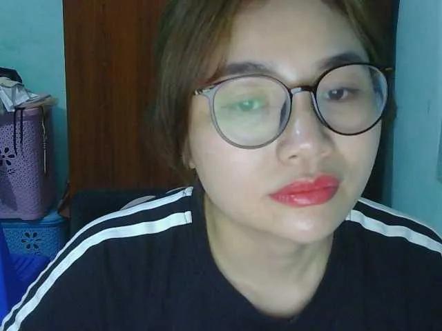 Offline nana7777 on BongaCams