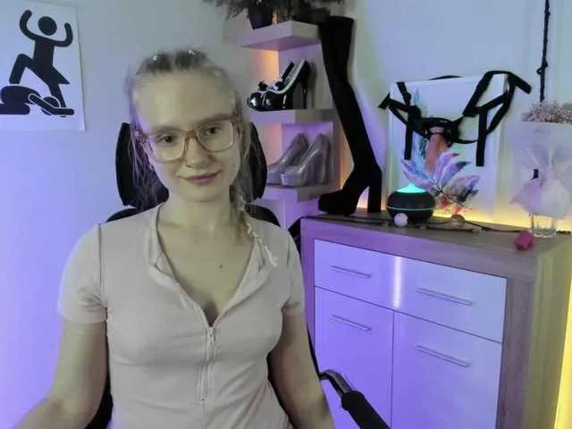 Freechat NancyErotic on BongaCams