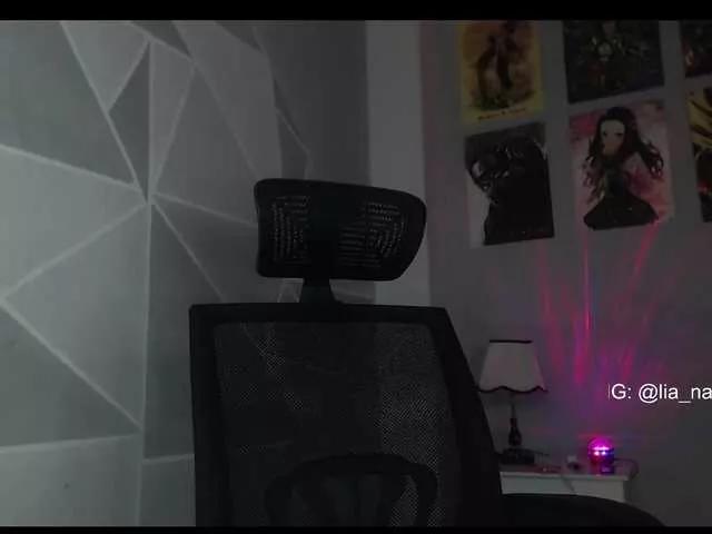 Offline NatashaTanaka on BongaCams