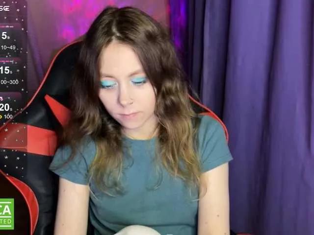 Offline Natural-babe666 on BongaCams