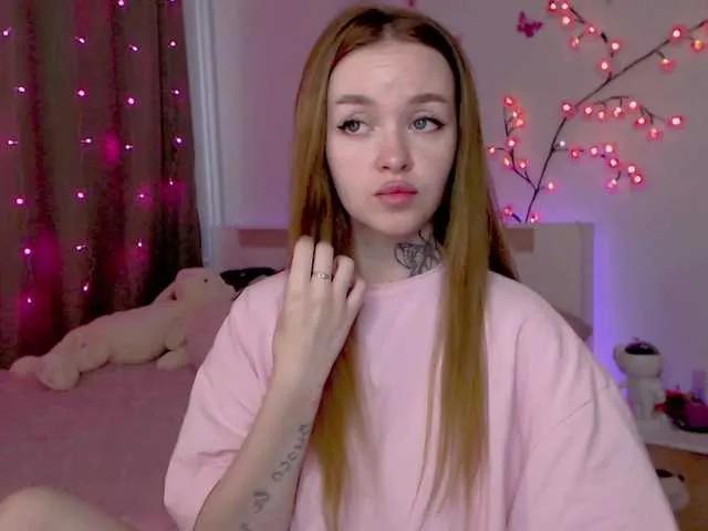 Offline NaughtyMable on BongaCams