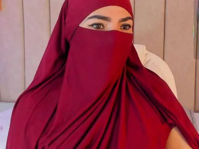 Offline naylaa- on BongaCams