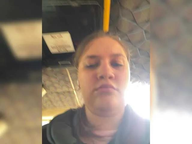 Offline Neisi on BongaCams