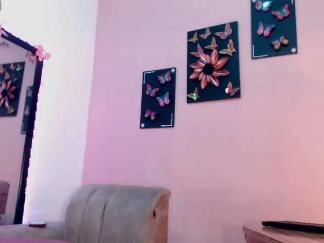 Offline nicollejordanx on BongaCams