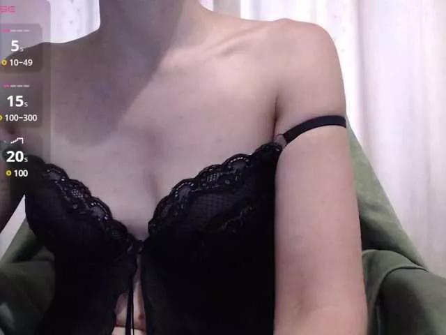 Offline Nourbese on BongaCams