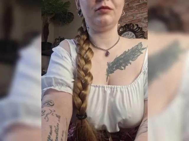 Freechat Ozalin on BongaCams