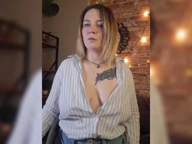 Freechat Ozalin on BongaCams