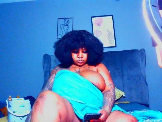 Offline PearBlu38 on BongaCams