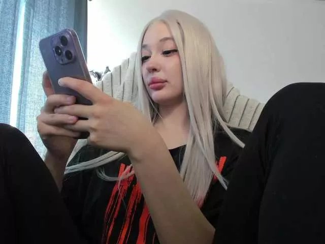 Freechat pickmedepartment on BongaCams