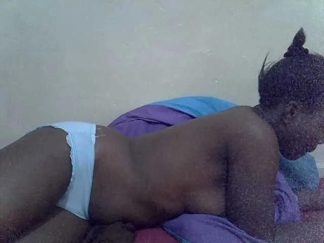 Offline Prettiesweet on BongaCams