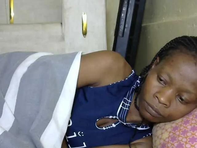 Offline PrettyAlianah on BongaCams