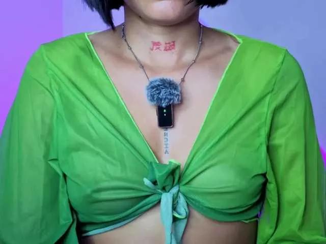 Offline Qadesh on BongaCams