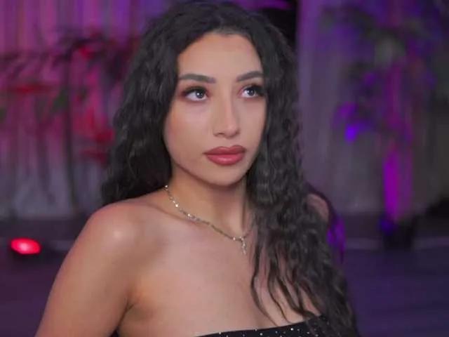 Offline RamiraRowa on BongaCams