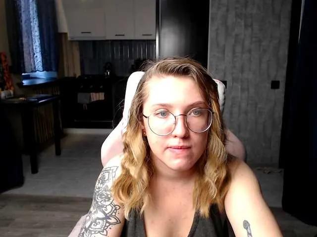 Offline Regimasmile on BongaCams