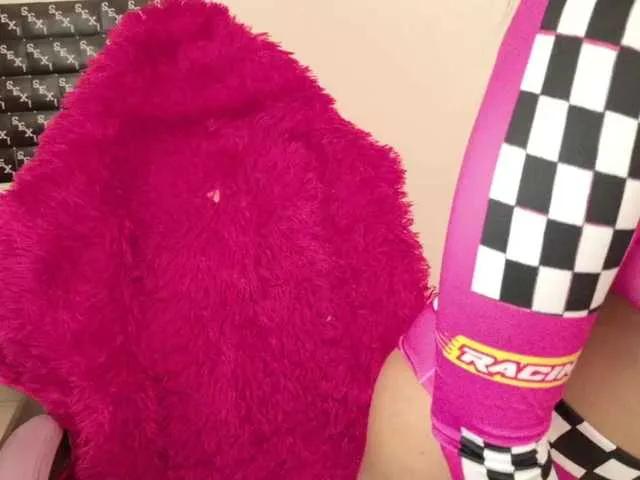 Freechat RoxaneEvans on BongaCams