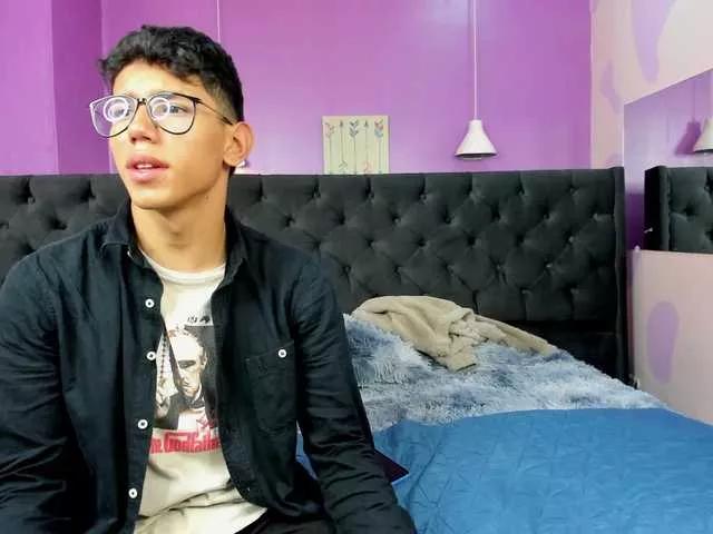 Freechat RyanPricee on BongaCams