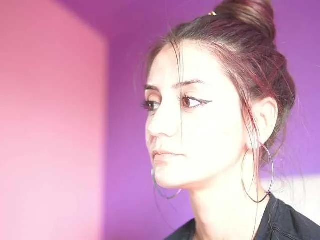 Offline SabrinaHope on BongaCams