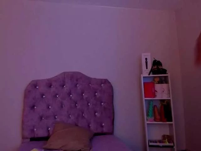 Offline Sakuraa-queen on BongaCams