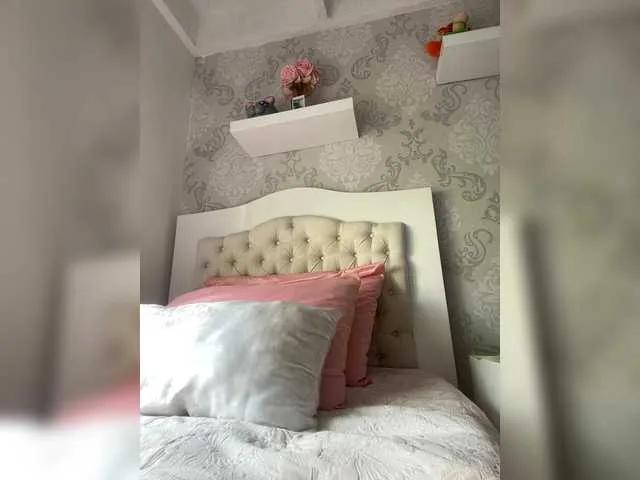 Freechat SallyeLeins on BongaCams