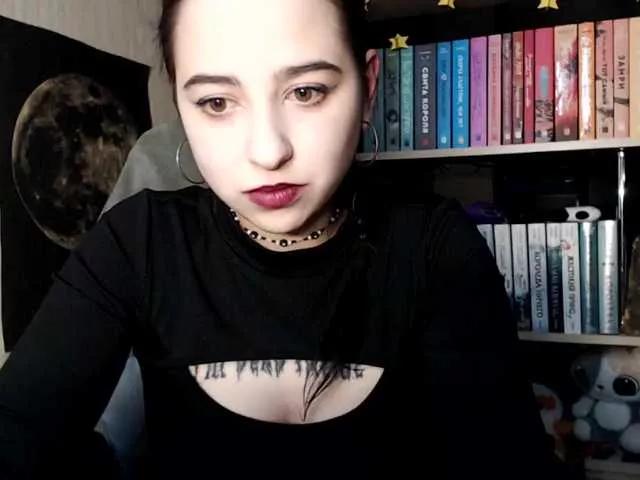 Offline Sarah-Dumont on BongaCams