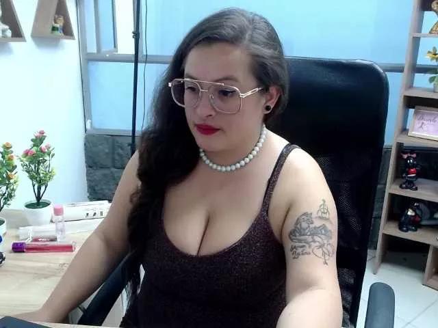 Offline SaraThonson on BongaCams