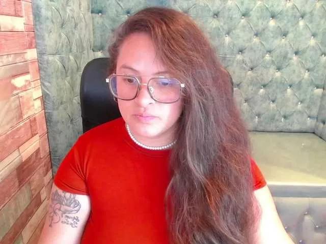 Offline SaraThonson on BongaCams